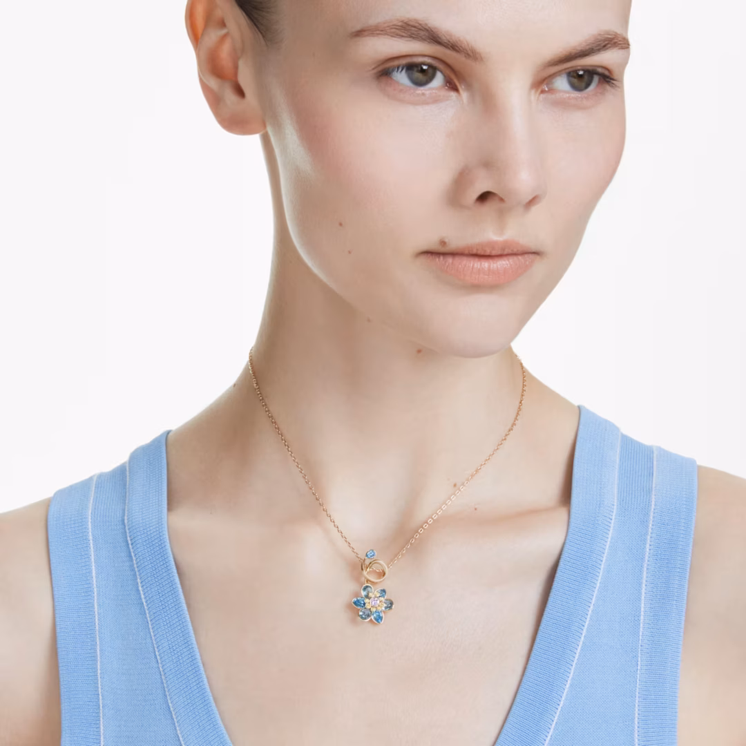 idyllia-anhänger--verschiedene-schliffe--blume--blau--18k-goldbeschichtet-swarovski-5709029 (2)