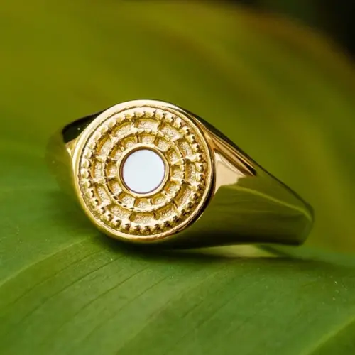 Holzkern Pixa Ring  Perlmutt/Gold